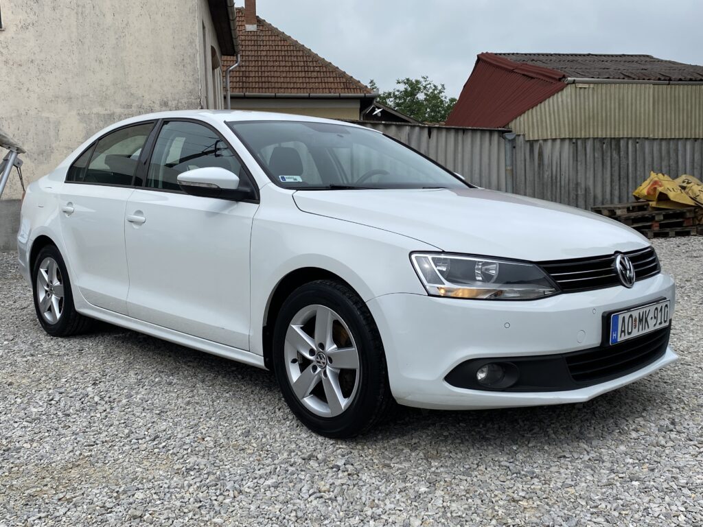 Volksvagen Jetta VI 1.2 TSI Comfortline Első tulajdonos! Garantált km futás! 171.260 km!